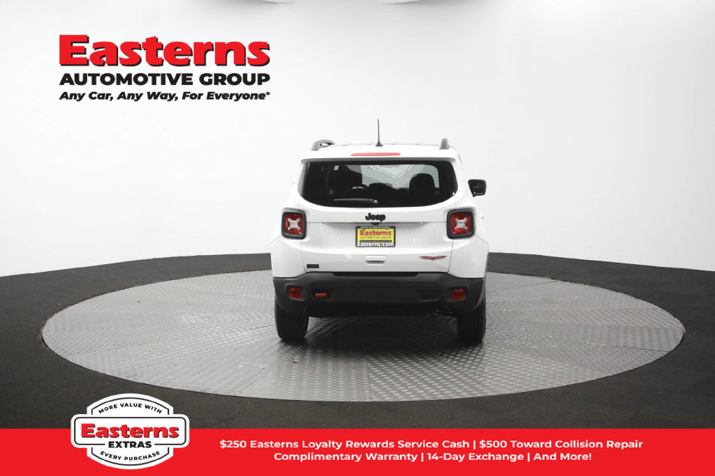 Used 2023 Jeep Renegade Trailhawk AWD/4WD image 38