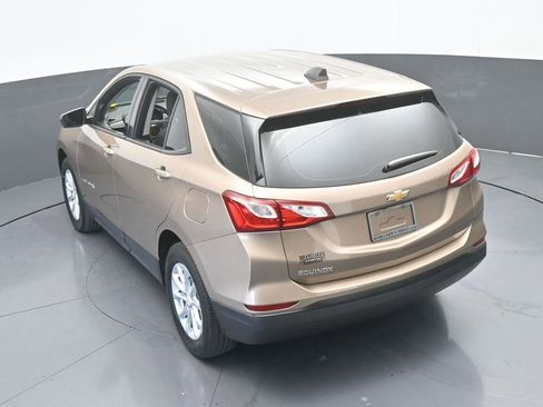 Used 2019 Chevrolet Equinox LS FWD image 43