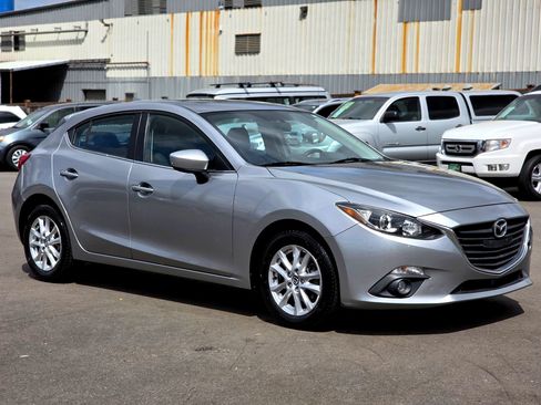 Used 2016 MAZDA MAZDA3 i Touring w/ Popular Equipment Package FWD image 1