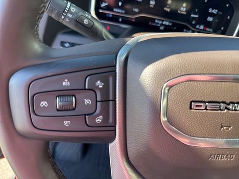 Used 2024 GMC Sierra 2500 Denali w/ Denali Reserve Package AWD/4WD image 27