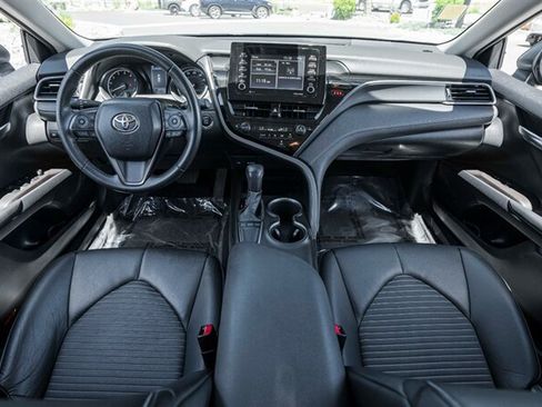 Used 2022 Toyota Camry SE w/ Convenience Package FWD image 15