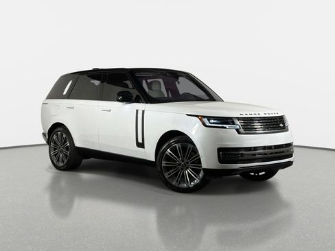Used 2023 Land Rover Range Rover SE AWD/4WD image 2
