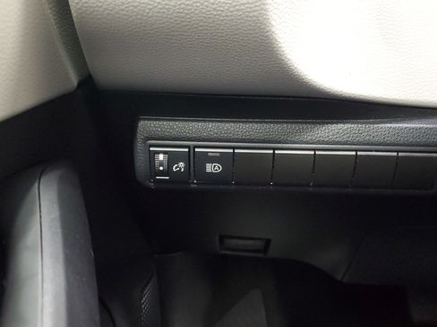 Used 2024 Toyota Corolla LE FWD image 22