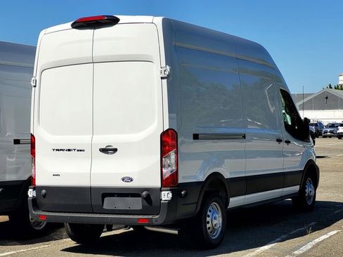New 2026 Ford Transit 250 148 High Roof AWD image 3