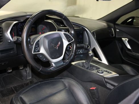 Used 2016 Chevrolet Corvette Stingray Coupe w/ Carbon Flash Badge Package RWD image 21