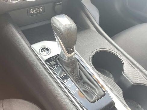 Used 2025 Nissan Altima 2.5 SV FWD image 20