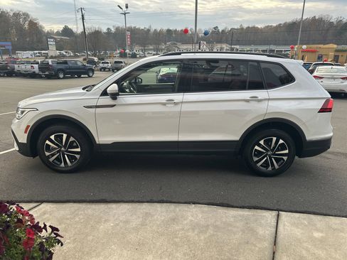 Used 2022 Volkswagen Tiguan S image 5
