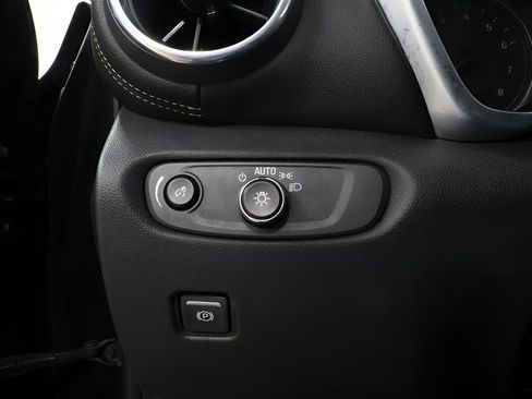 Used 2023 Chevrolet Blazer LT w/ Driver Confidence Package image 18