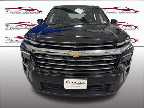 Used 2024 Chevrolet Traverse LT image 10