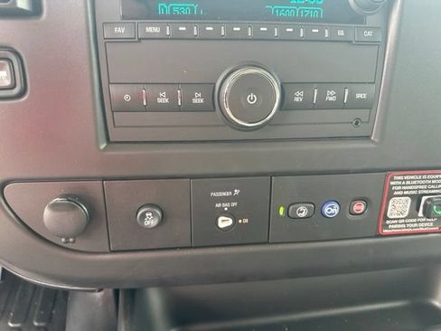 New 2026 Chevrolet Express 2500 w/ Communications Package RWD image 23