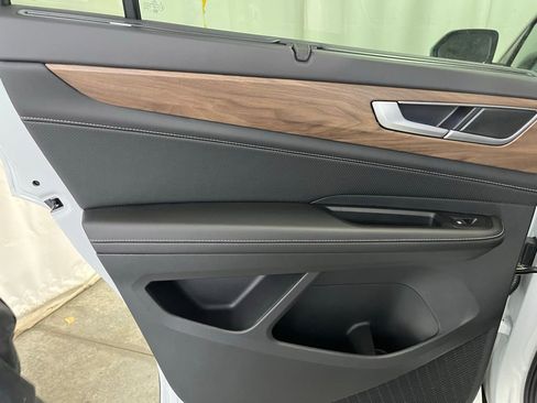 New 2026 Volkswagen Atlas SE image 21