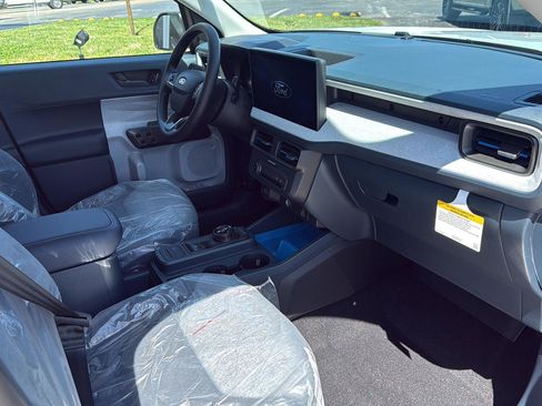 New 2026 Ford Maverick XLT image 15