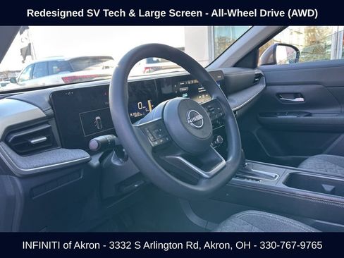 Used 2025 Nissan Kicks SV AWD/4WD image 37