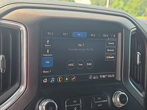 Used 2020 GMC Sierra 1500 AT4 w/ AT4 Premium Package AWD/4WD image 23