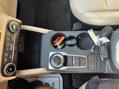 Used 2020 Ford Escape SEL FWD image 23