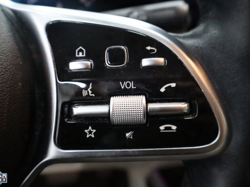 Used 2021 Mercedes-Benz GLA 250 image 18