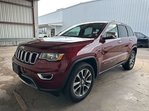 Used 2018 Jeep Grand Cherokee Limited w/ Trailer Tow Group IV image 17