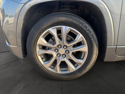 Used 2020 Chevrolet Traverse Premier image 14