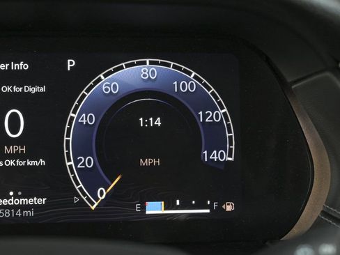 Used 2023 Jeep Grand Cherokee Limited image 23