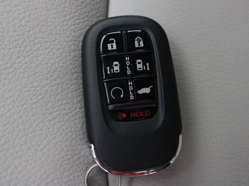 New 2026 Honda Odyssey Touring image 56
