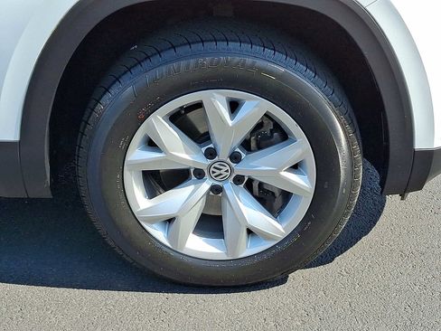 Used 2020 Volkswagen Atlas SE w/ Towing Package image 9