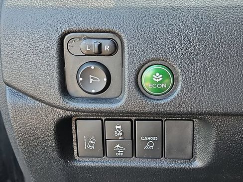 Used 2020 Honda Ridgeline Sport image 23