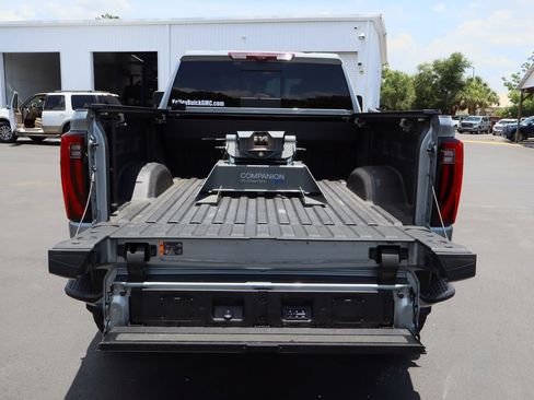 Used 2024 GMC Sierra 3500 Denali Ultimate AWD/4WD image 29