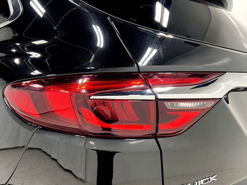 Used 2018 Buick Enclave Essence image 34