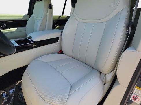 New 2026 Land Rover Range Rover SE AWD/4WD image 16