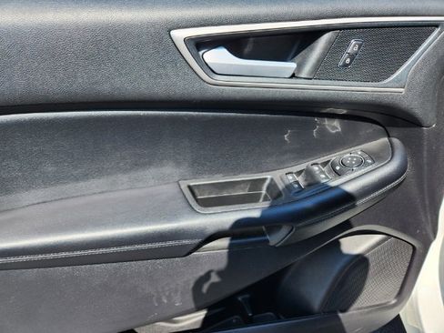 Used 2021 Ford Edge SEL w/ Convenience Package image 19