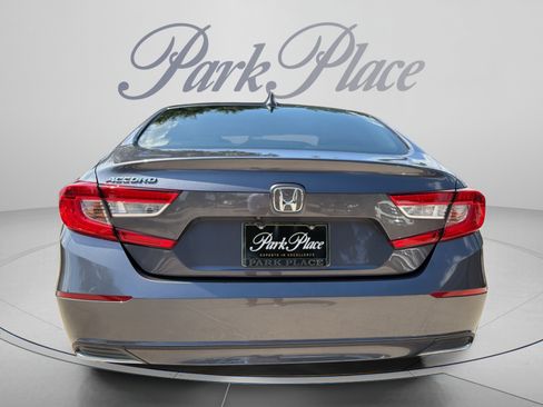 Used 2018 Honda Accord LX image 4