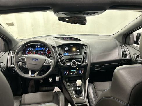 Used 2016 Ford Focus RS image 18
