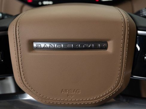 Used 2025 Land Rover Range Rover Autobiography AWD/4WD image 24