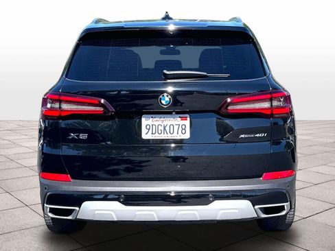 Used 2022 BMW X5 xDrive40i w/ Parking Assistance Package AWD/4WD image 8