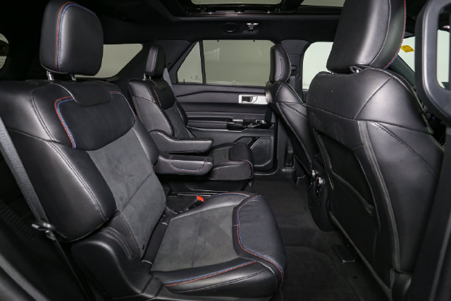Used 2024 Ford Explorer ST w/ Equipment Group 401A AWD/4WD image 19