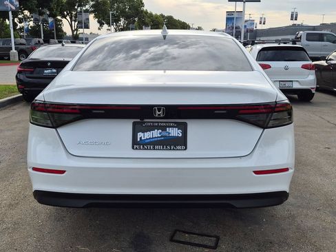 Used 2025 Honda Accord LX image 5