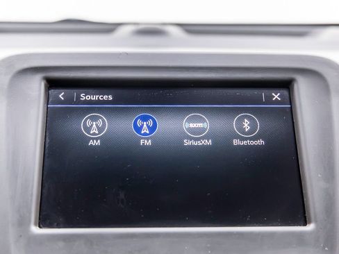 Used 2020 Chevrolet Equinox LT FWD image 21