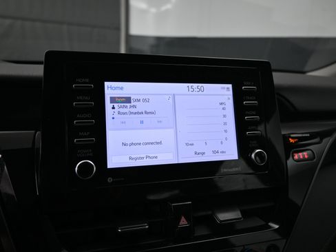 Used 2024 Toyota Camry LE image 12