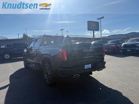 Used 2021 GMC Sierra 1500 AT4 w/ AT4 Preferred Package image 5