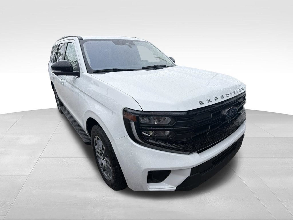 Certified 2025 Ford Expedition Active AWD/4WD image 10