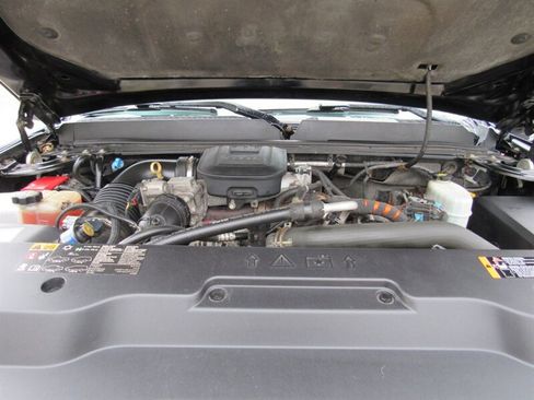 Used 2012 GMC Sierra 2500 Denali w/ Suspension Package, Off-Road image 23