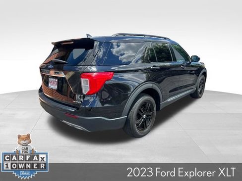 Used 2023 Ford Explorer XLT w/ Equipment Group 202A AWD/4WD image 8