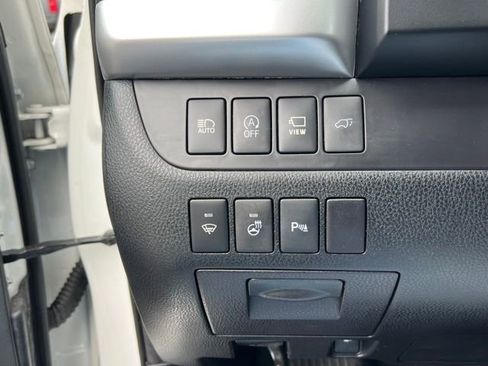 Used 2017 Toyota Highlander Limited Platinum image 22