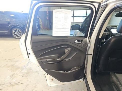 Used 2017 Ford Escape Titanium AWD/4WD image 20