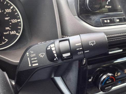 Used 2023 Nissan Rogue SL w/ SL Premium Package FWD image 24