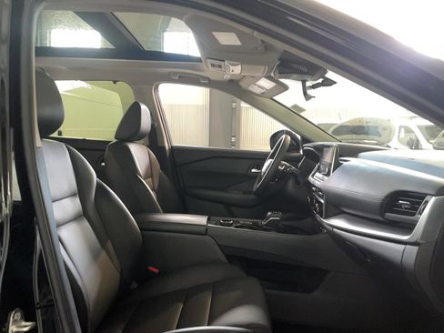 Used 2025 Nissan Rogue SV w/ SV Premium Package AWD/4WD image 20