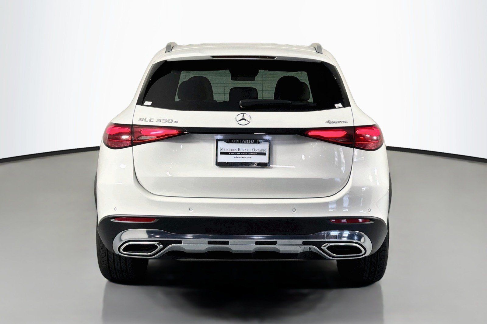 Used 2025 Mercedes-Benz GLC 350e 4MATIC w/ Driver Assistance Package image 5