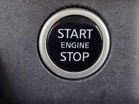 Used 2023 Nissan Rogue SV image 14