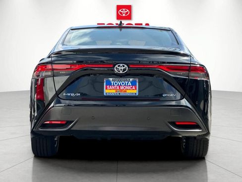 New 2026 Toyota Mirai RWD image 4