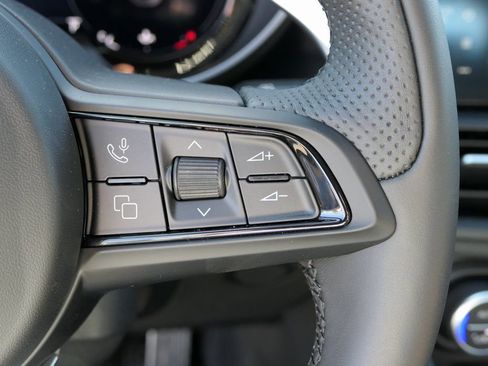 New 2025 Alfa Romeo Giulia AWD image 16